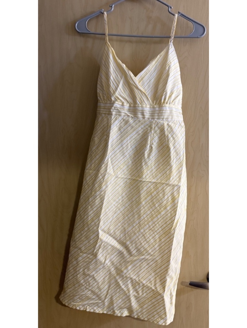 Motherhood Maternity yellow and white midi dress spaghetti straps v-neck size s